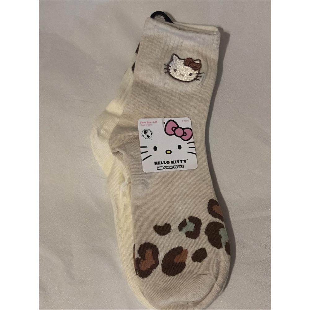 HELLO KITTY Women's Adult 2 Pack Mid Crew Socks  Shoe Size 4-10 - New